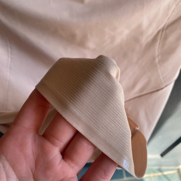 NWOT Shape Away Back Magic Hi-Waist Thigh Slimmer—beige—XL - Picture 5 of 8